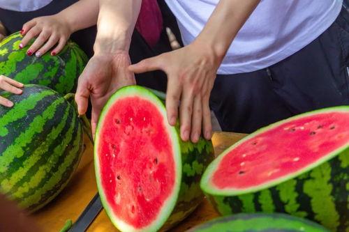 临海今日吃瓜新闻,真相竟如此惊人！