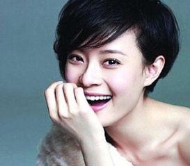 男明星网红背景图,揭秘男明星网红背后的魅力人生